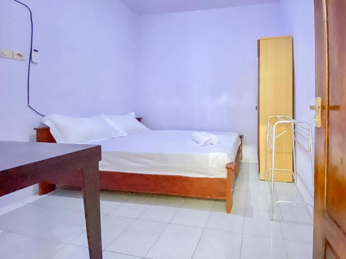 Griya Asri Syariah Mitra Reddoorz Otel Rogojampi Dış mekan fotoğraf