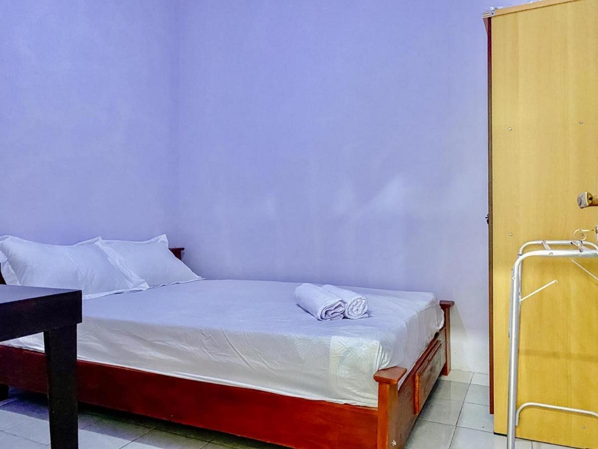 Griya Asri Syariah Mitra Reddoorz Otel Rogojampi Dış mekan fotoğraf